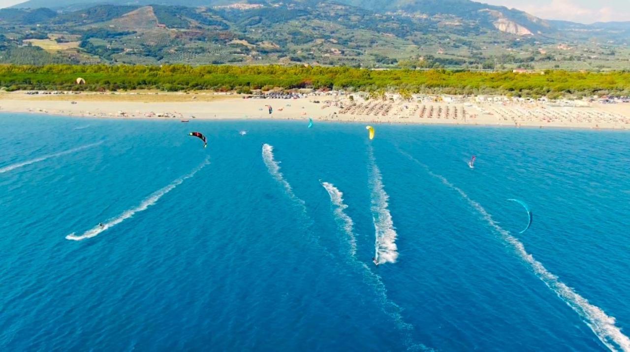 Casale Calabria Bed & Breakfast Gizzeria Bagian luar foto