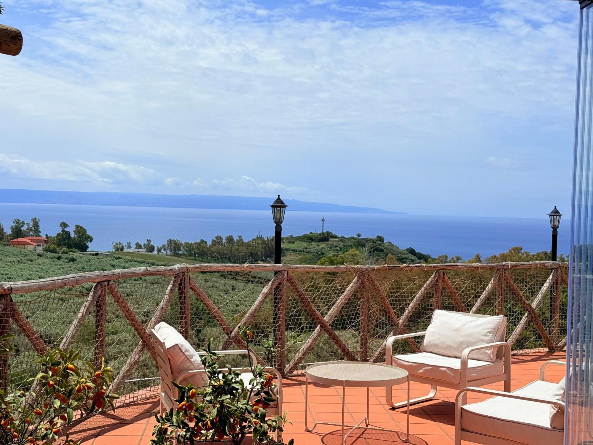 Casale Calabria Bed & Breakfast Gizzeria Bagian luar foto